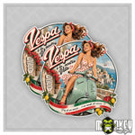 Lade das Bild in den Galerie-Viewer, Vespa Pinup Vintage Sticker Aufkleber 2er Oldschool Klassiker Italien Scooter
