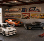 Lade das Bild in den Galerie-Viewer, 1:64 Banner A US Garage Vintage Werbung Diorama Werkstatt Modellbau Aufkleber

